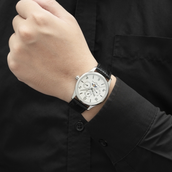 Đồng hồ pin Quartz là gì? Ưu và nhược điểm của đồng hồ pin Quartz