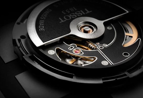 Dù là Đồng hồ cô hay Đồng hồ Quartz thì Tissot đều có những mẫu đồng hồ phù hợp