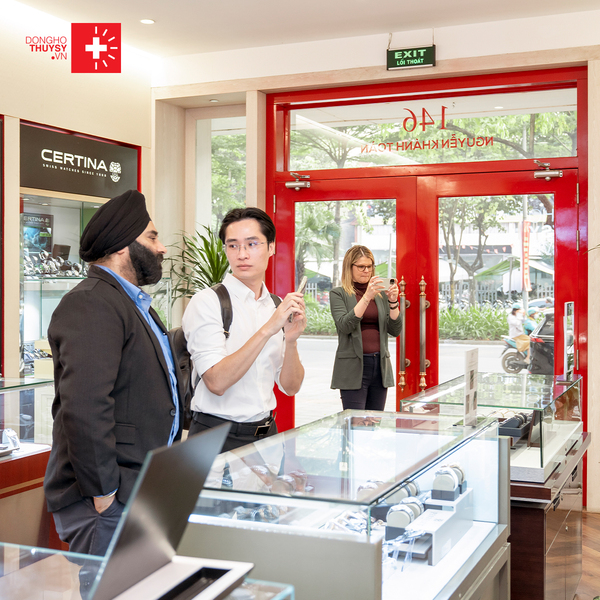 Đảm bảo trải nghiệm mua sắm chuẩn quốc tế Đại diện Rado ghé thăm showroom DONGHOTHUYSY.VN
